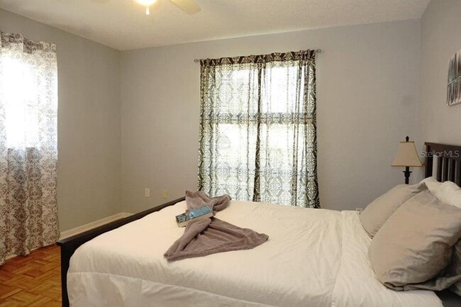 Building Photo - 3139 Carlos Dr