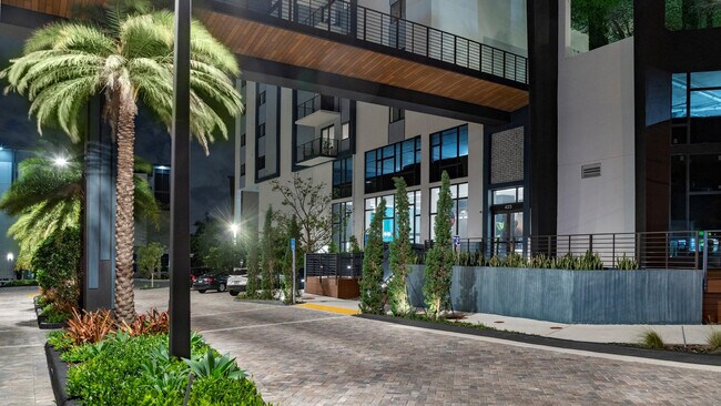 Primary Photo - 425-475 E Atlantic Blvd