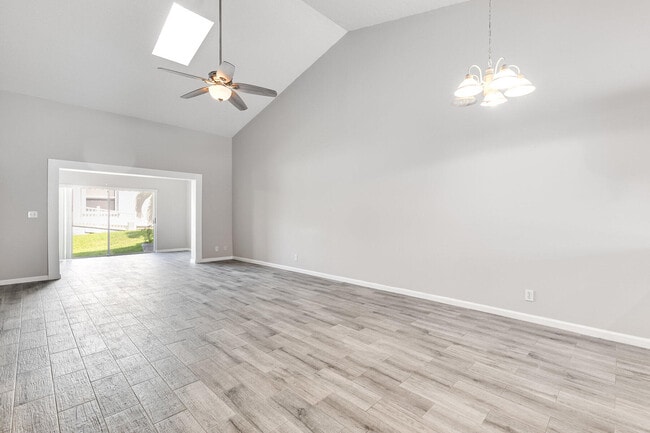 Building Photo - 11036 SE Sea Pines Cir