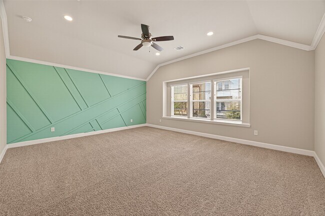 Building Photo - 4413 Schuler St