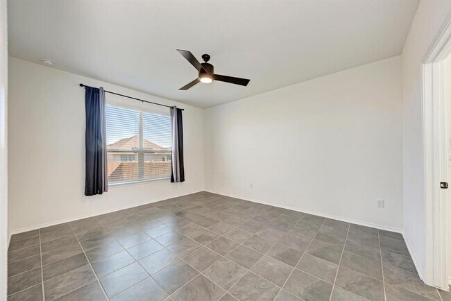 Building Photo - 18600 Golden Eagle Way