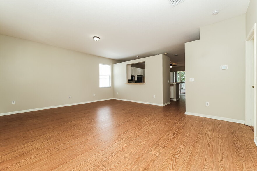 Building Photo - 12718 Bramfield Dr
