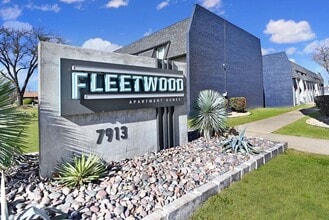 Building Photo - FLEETWOOD APARTMENTS