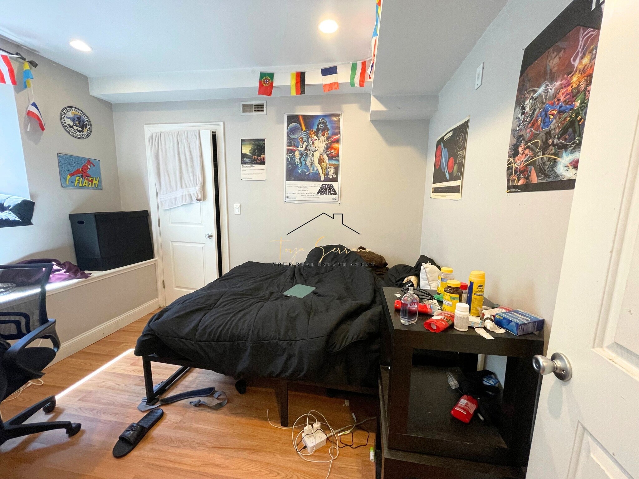 bedroom 5 - 723 Parker St