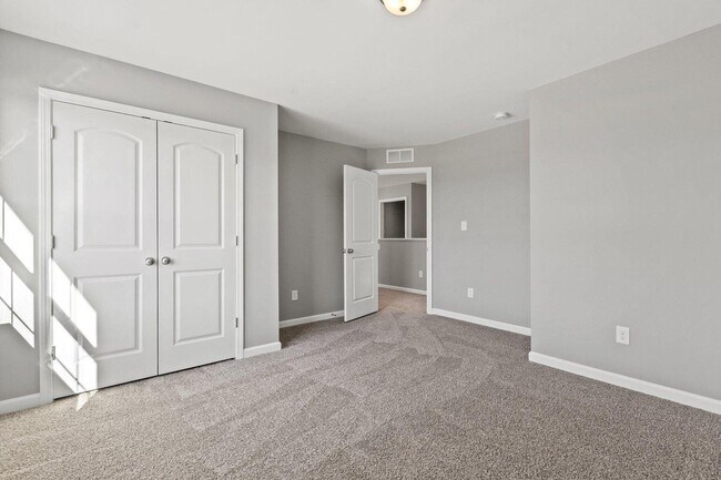 Building Photo - 231 Jared Parker Wy