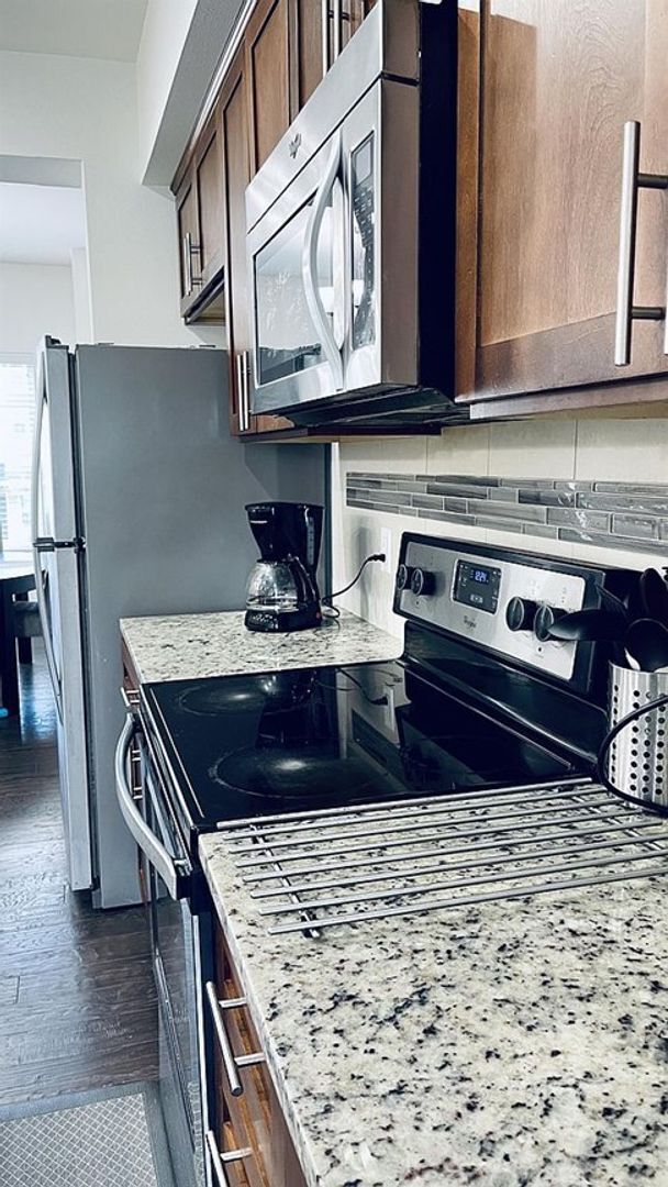 Building Photo - Highly sought-after townhome at Mill Creek Meadows with 2 Bed and 2.5 Bath