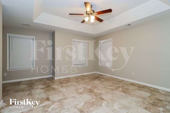 Building Photo - 8675 Brook Glen Ln