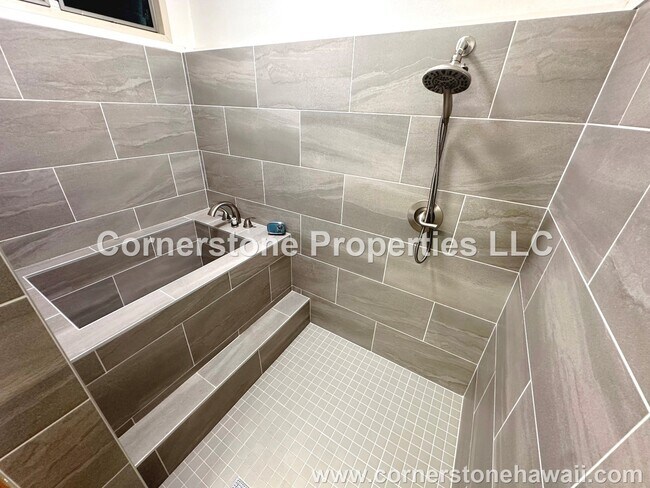 Building Photo - 98-219-219 Kaulike Dr