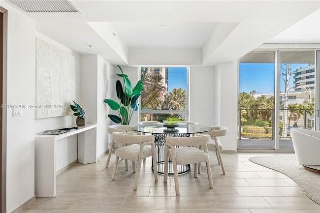 Building Photo - 10281 W Bay Harbor Dr