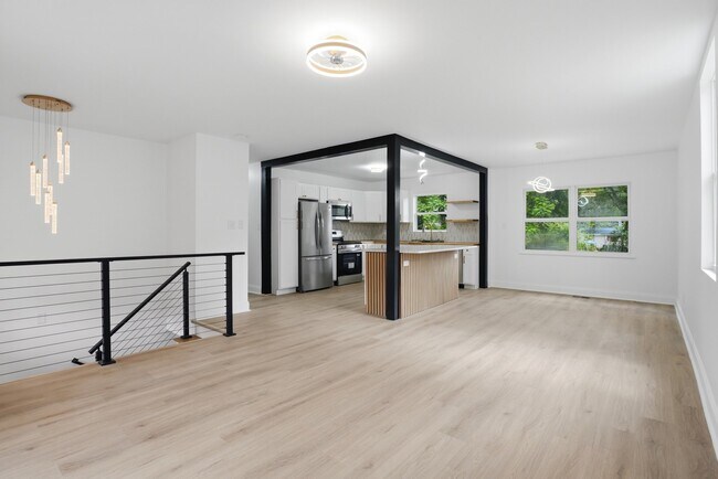 Building Photo - 439 N Edgemont Cir NW