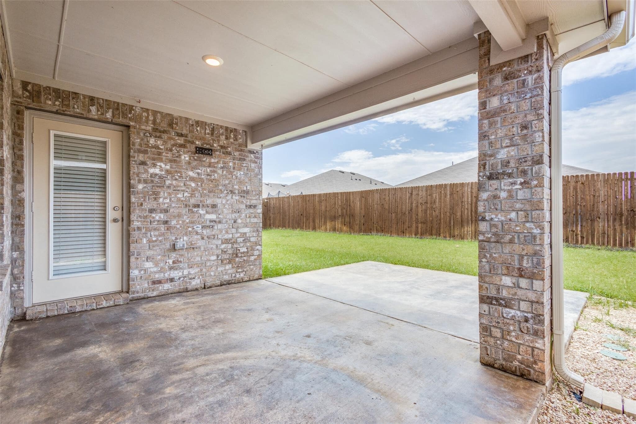 Building Photo - 111 Barbara Ln