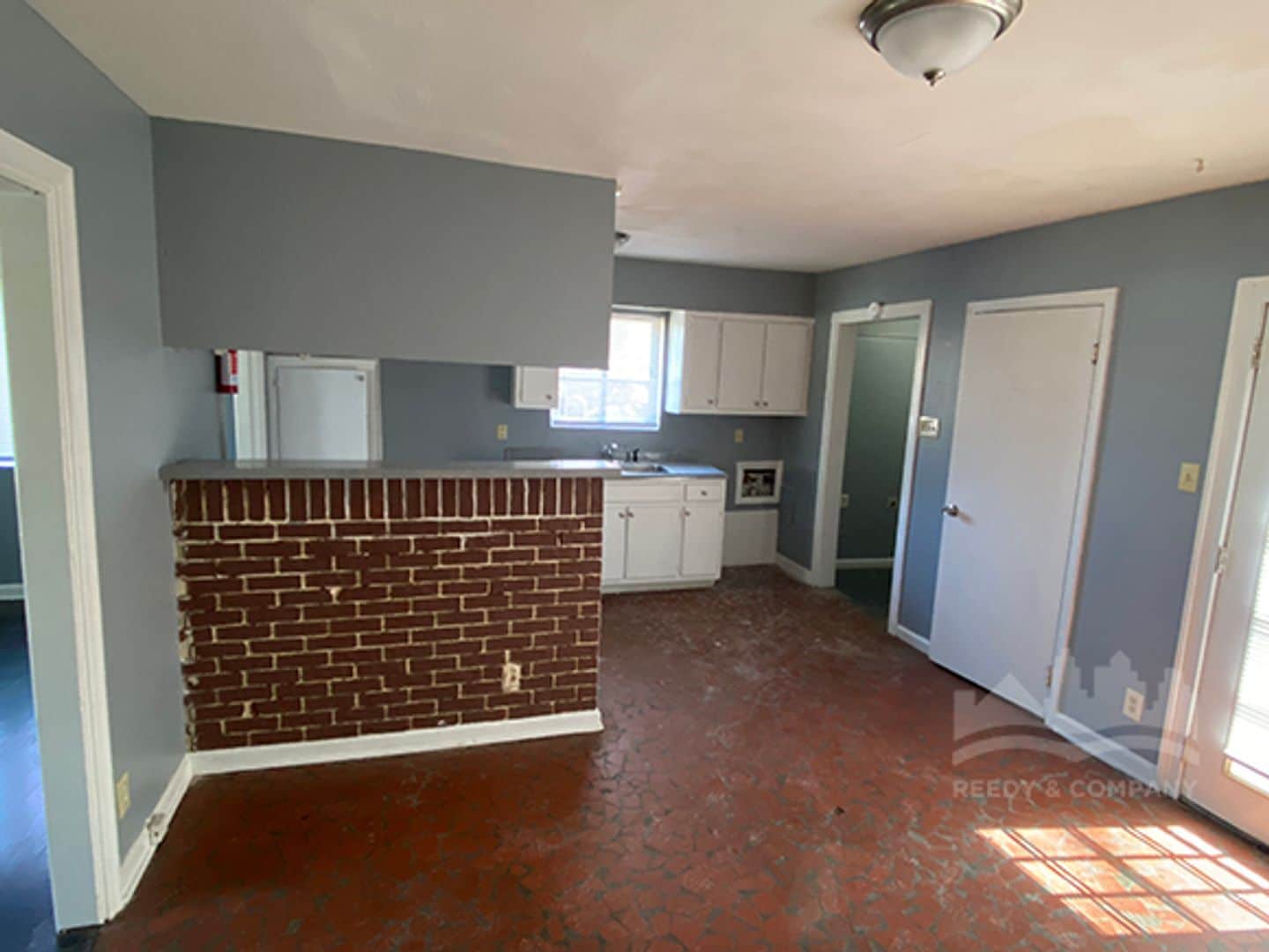 Building Photo - 2463 Brewster Ave