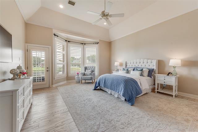 Building Photo - 704 Kleberg Ct