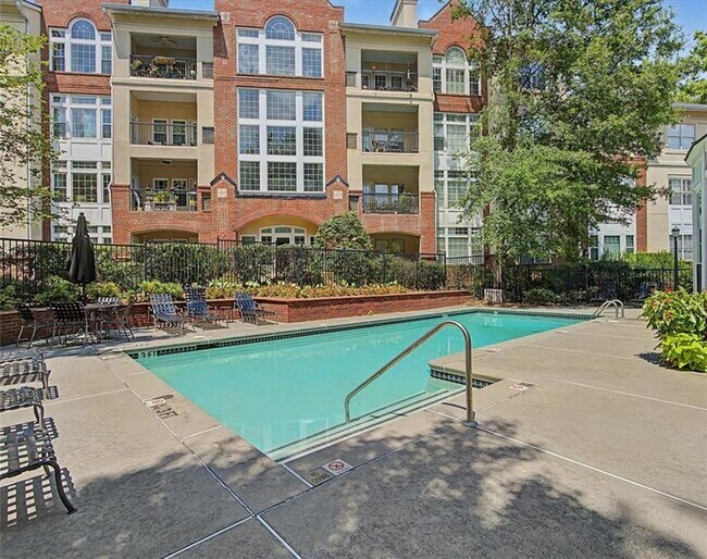 Building Photo - 3636 Habersham Rd NW