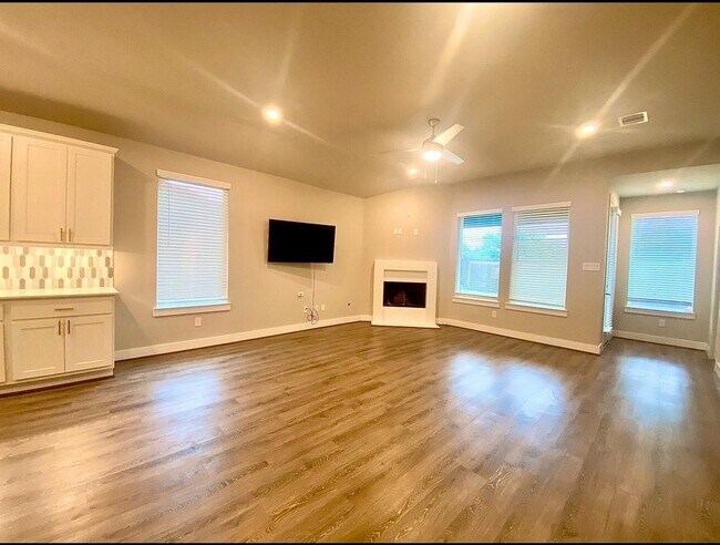 Building Photo - 29227 Alpine Garden Dr