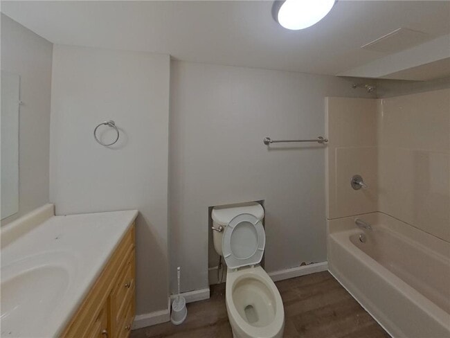 Building Photo - 2931 Woodbridge St