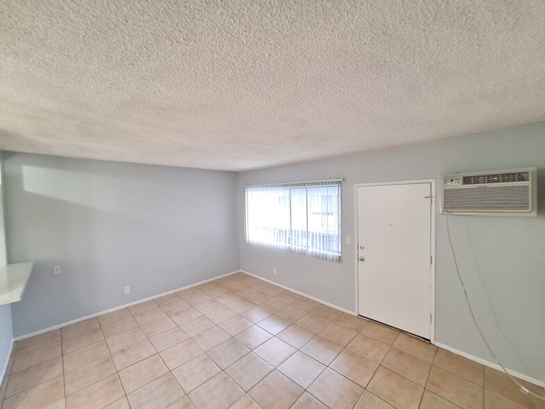 Building Photo - 4660 Kester Ave