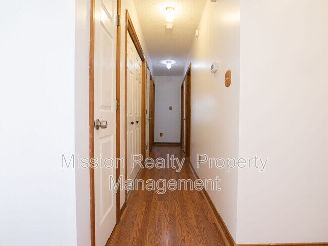 Building Photo - 7412 Pineleaf Dr