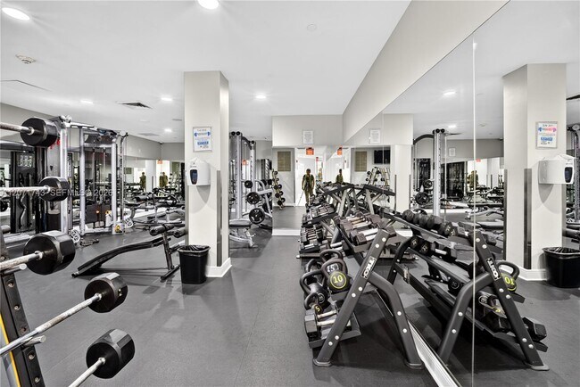 Building Photo - 1250 S Miami Ave