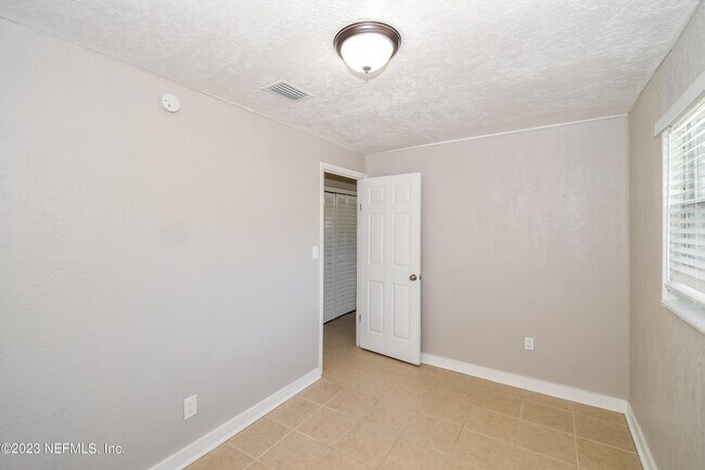 Building Photo - 4602 Roanoke Blvd