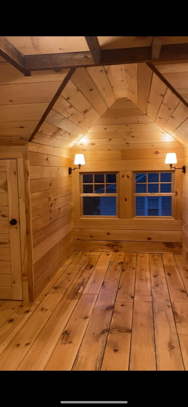 Building Photo - 346 King St