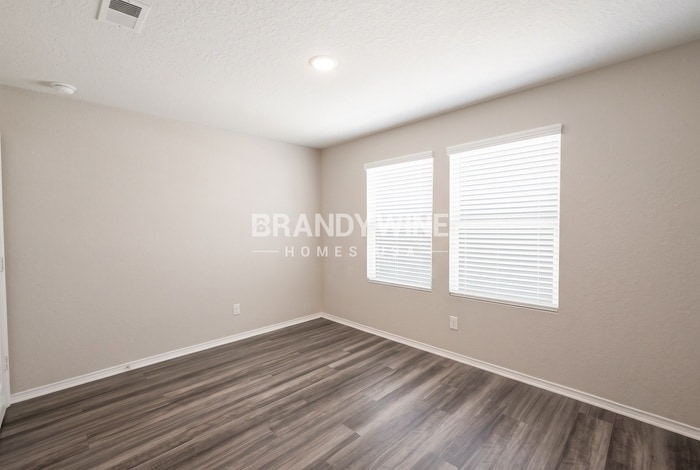 Building Photo - 7031 Winding Shelf