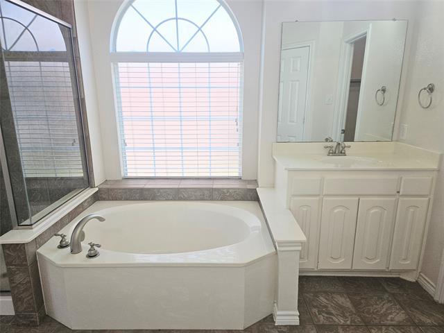 Building Photo - 4921 Giordano Way