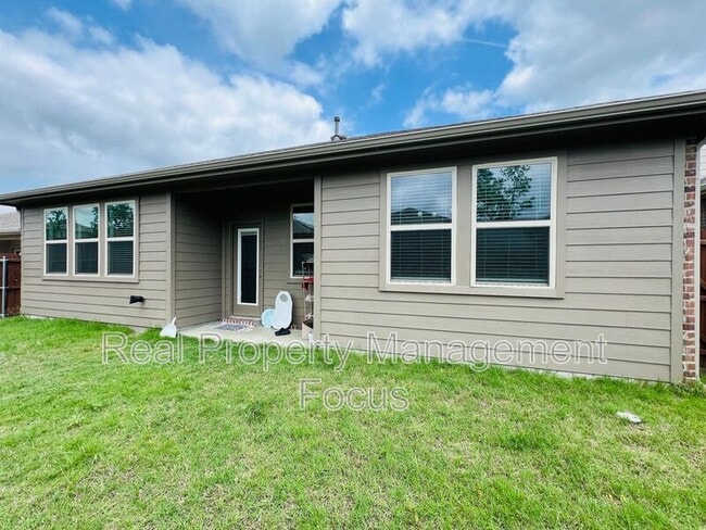 Building Photo - 7321 Bledington Ln