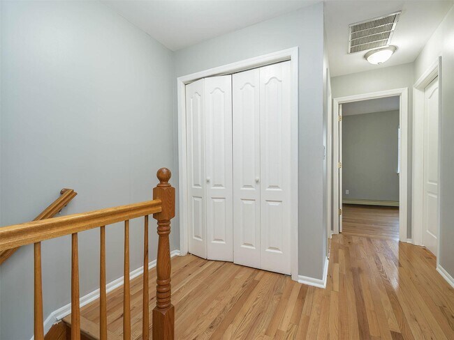 Building Photo - 30 A Hickory Rd