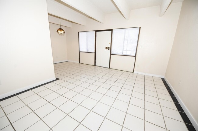 Building Photo - 384 S Ironton St