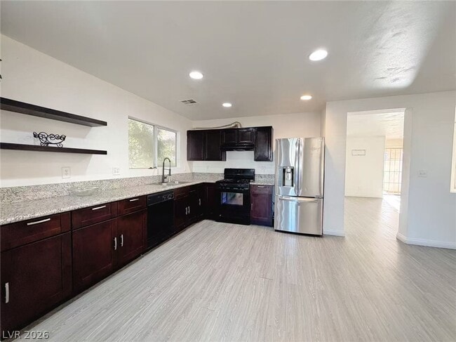 Building Photo - 5386 Walcott Dr