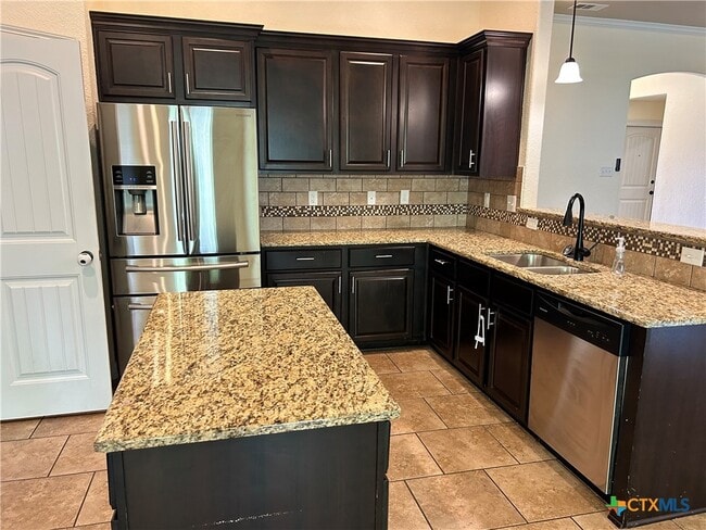 Building Photo - 1621 Rusty Spur Dr