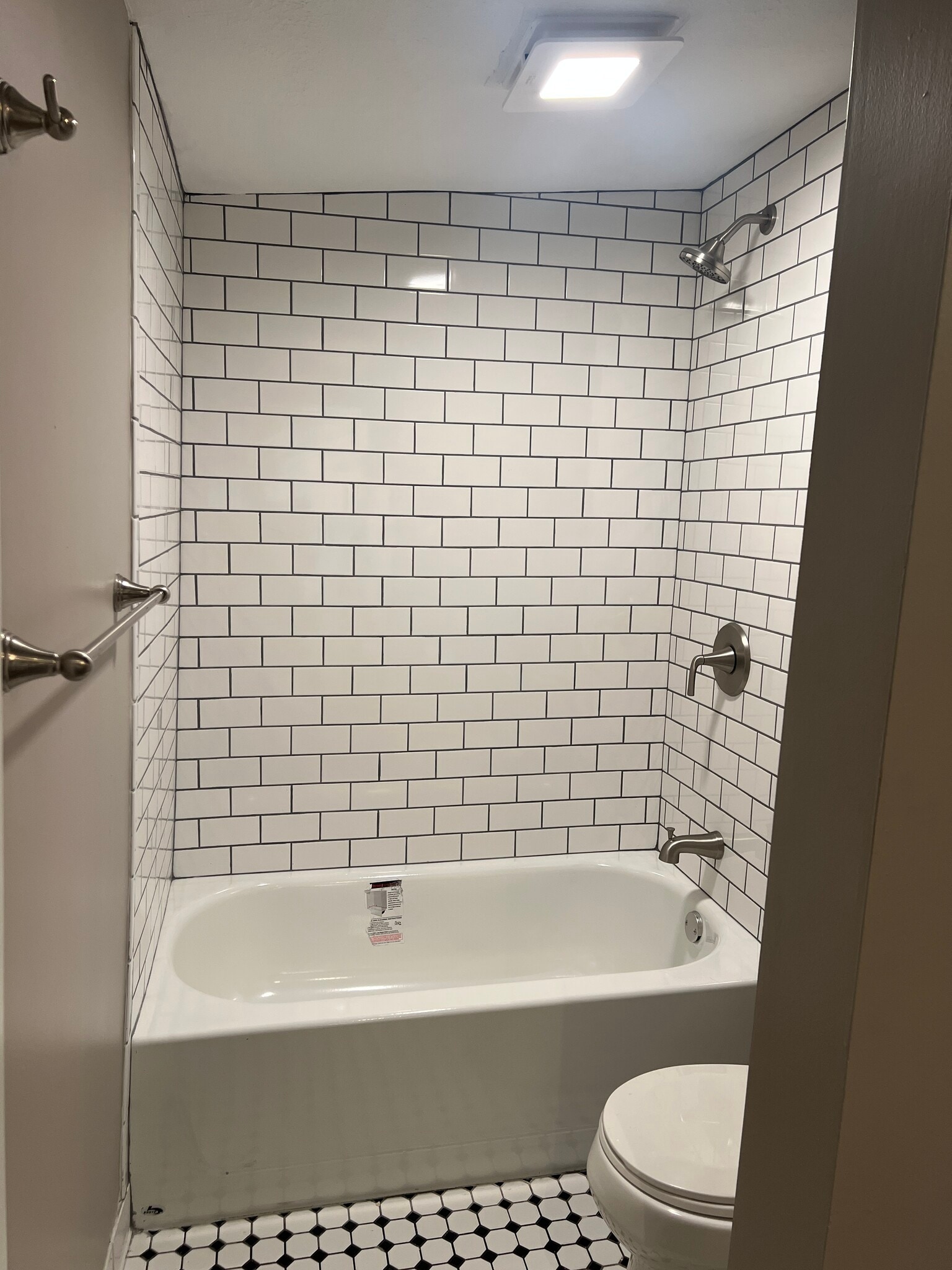Building Photo - 502 Wirtz Way