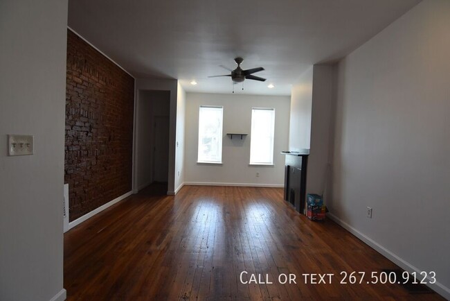 Building Photo - Great  2BR house in Port Richmond area. W/...