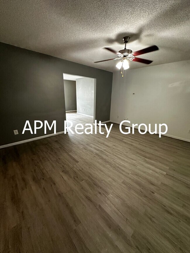 Building Photo - Clemson Road Convenient 4 Bedroom