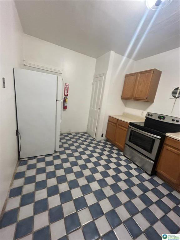 Building Photo - 610 Folk St