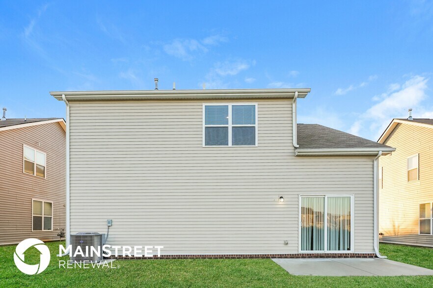 Building Photo - 315 Whisper Wood Wy
