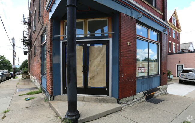 Building Photo - 335 W McMillan St