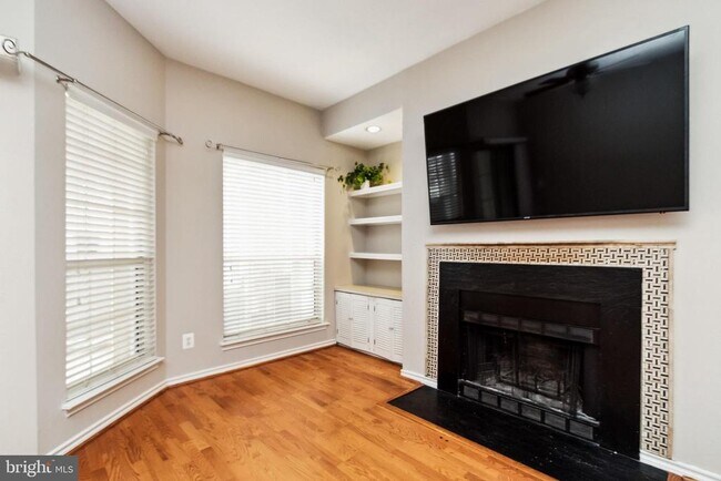 Building Photo - 12151 Penderview Ln