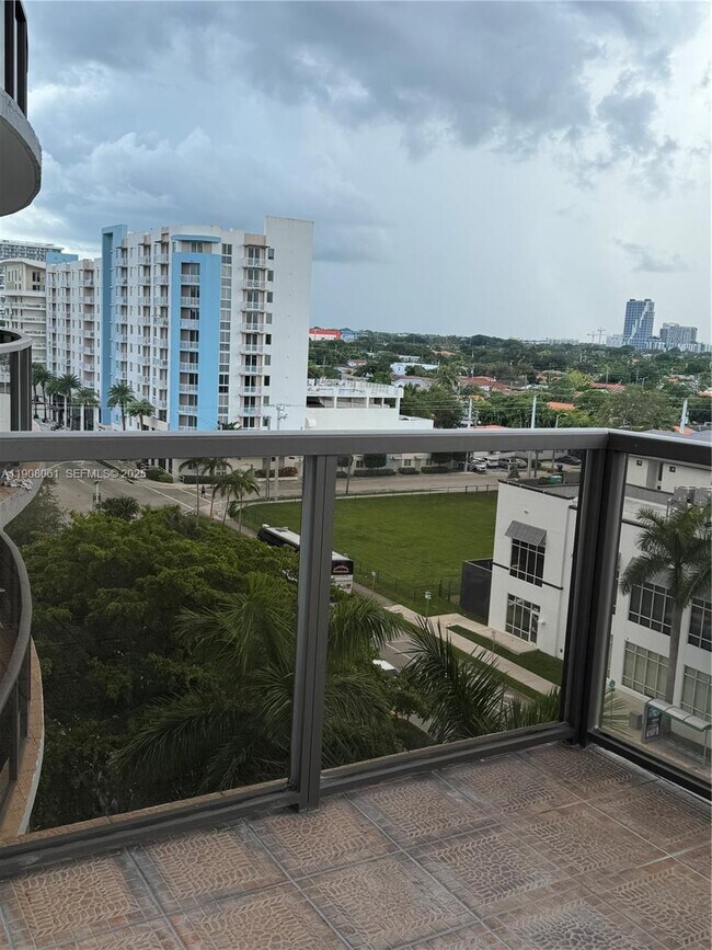 Building Photo - 2301 SW 27th Ave