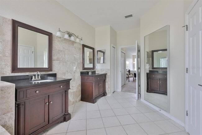 Building Photo - 13016 Prestwick Dr