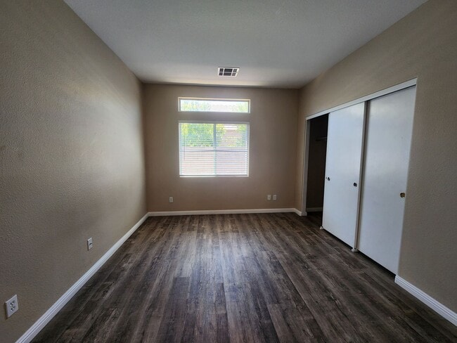 Building Photo - 7748 Cascade Bluffs Ct