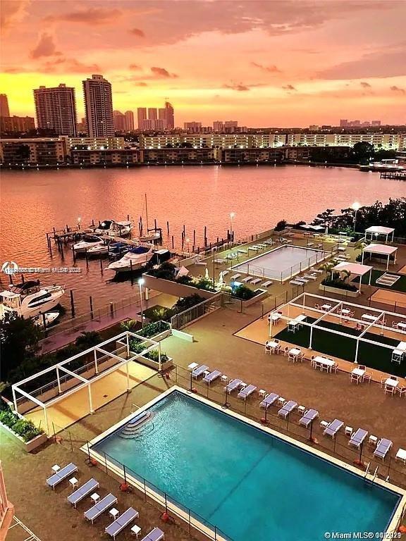 Building Photo - 18071 Biscayne Blvd