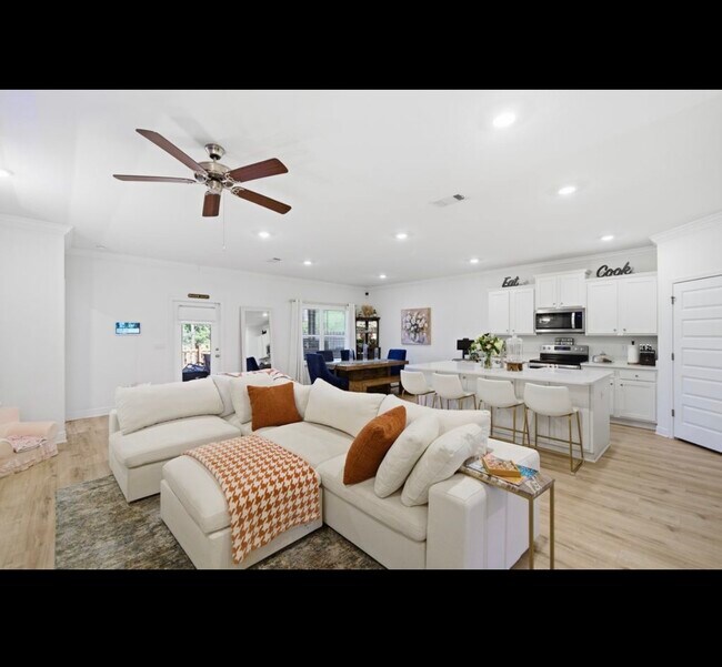 Building Photo - 195 Sea Eagle Ln