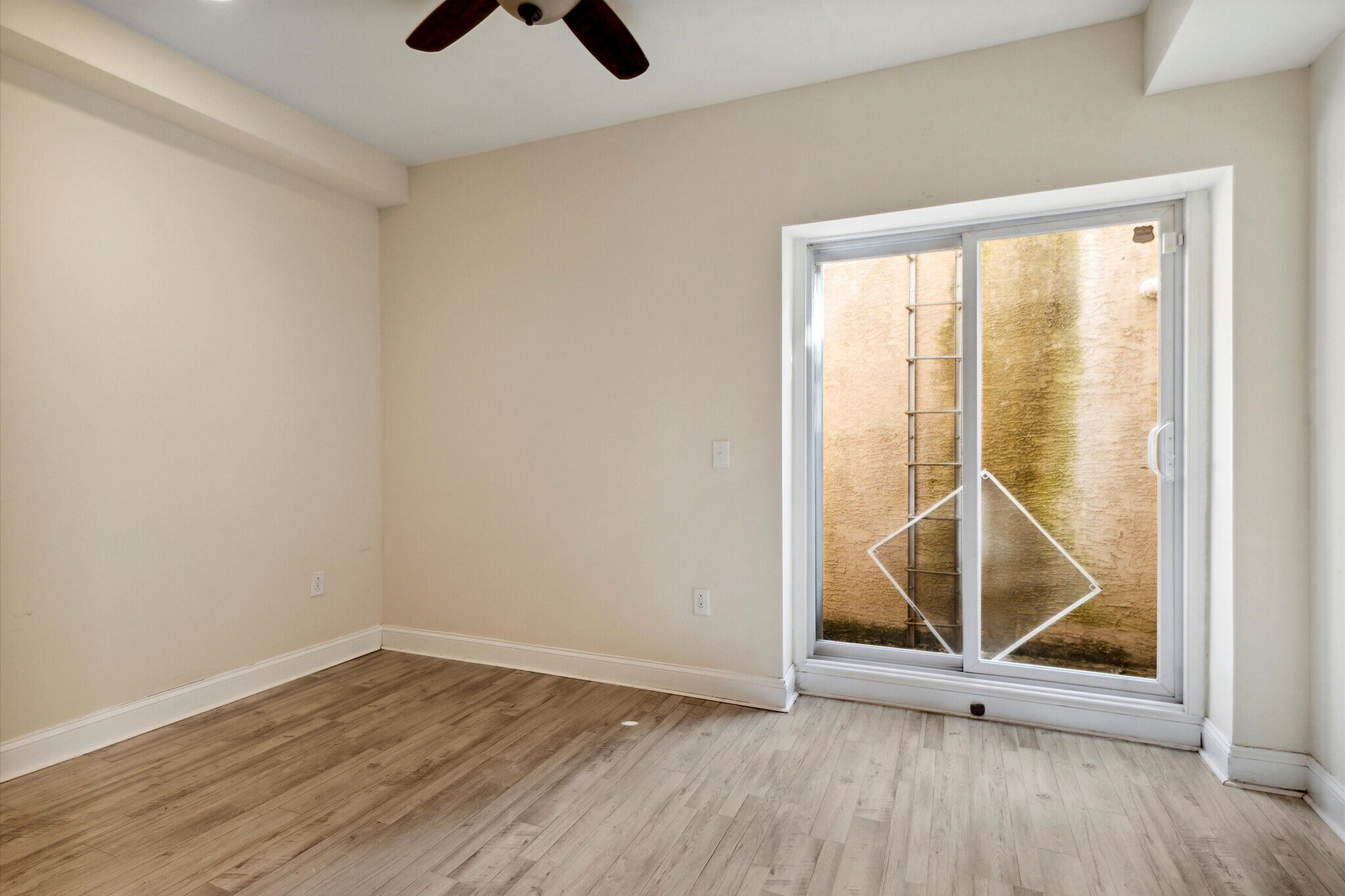 Building Photo - 1714 Fontain St