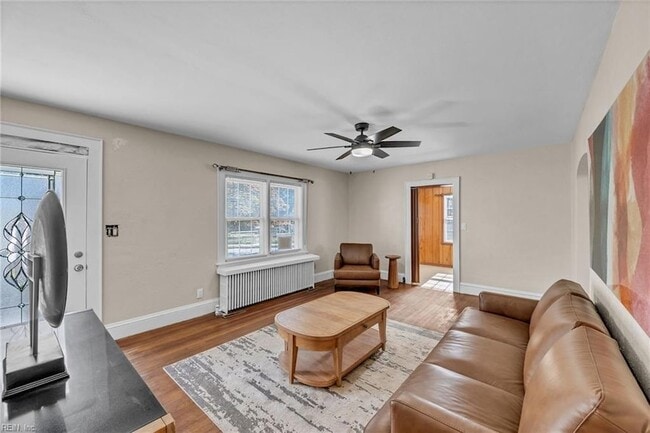 Building Photo - 1345 E Norcova Dr