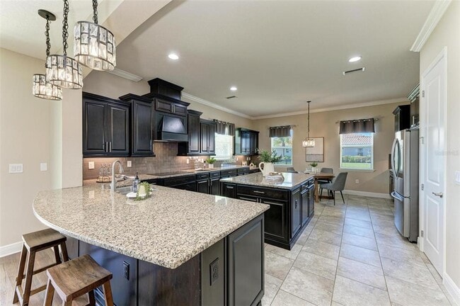 Building Photo - 4789 Vasca Dr