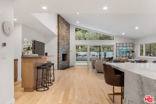 Building Photo - 3355 Alana Dr