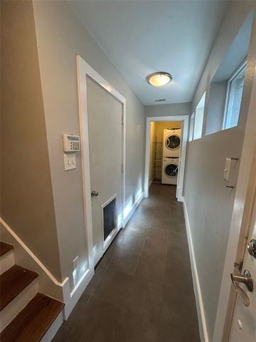Building Photo - 5711 Ross Ave