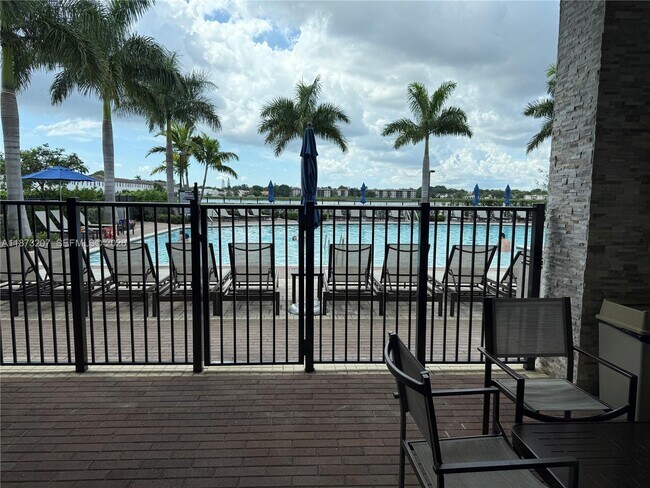 Building Photo - 607 NE 208th Terrace